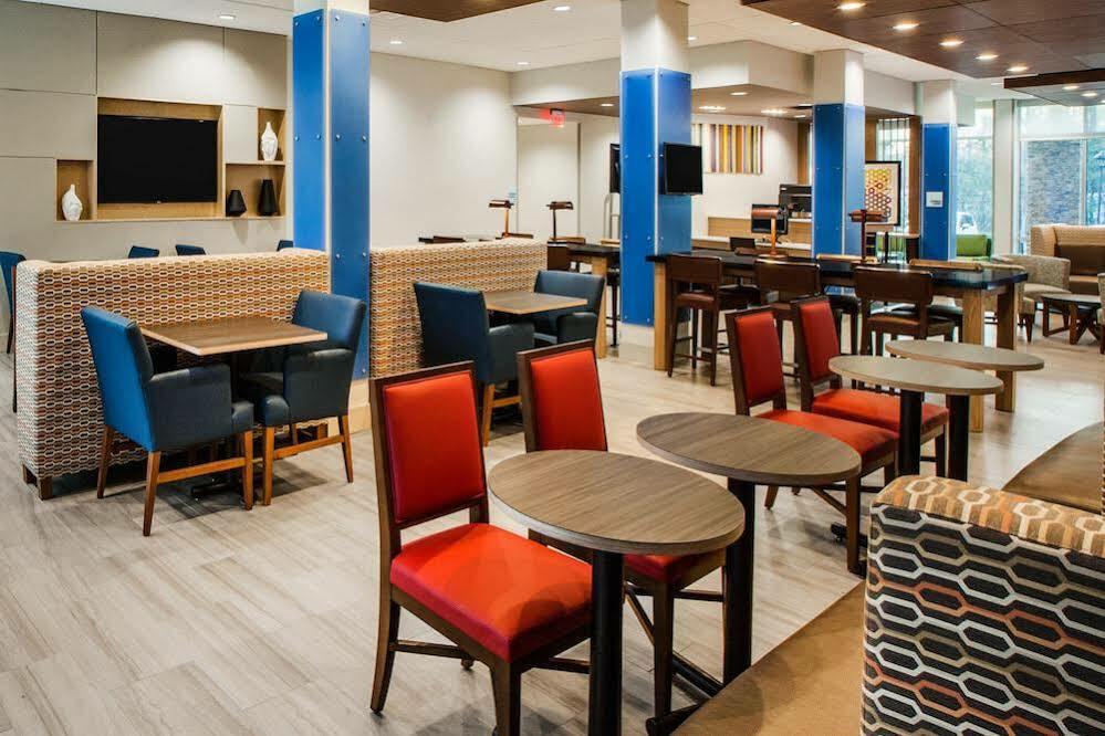 Holiday Inn Express Hotel & Suites Boston - Marlboro By Ihg Hudson Kültér fotó